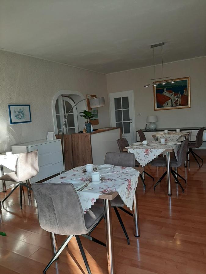 B&B Eva Icici Bagian luar foto
