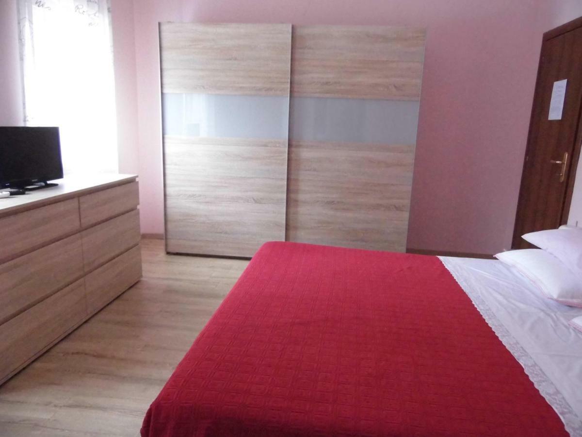 B&B Eva Icici Bagian luar foto